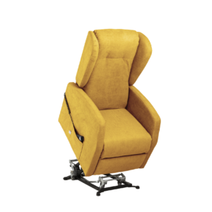 Poltrona Camelia gialla durante alzapersona